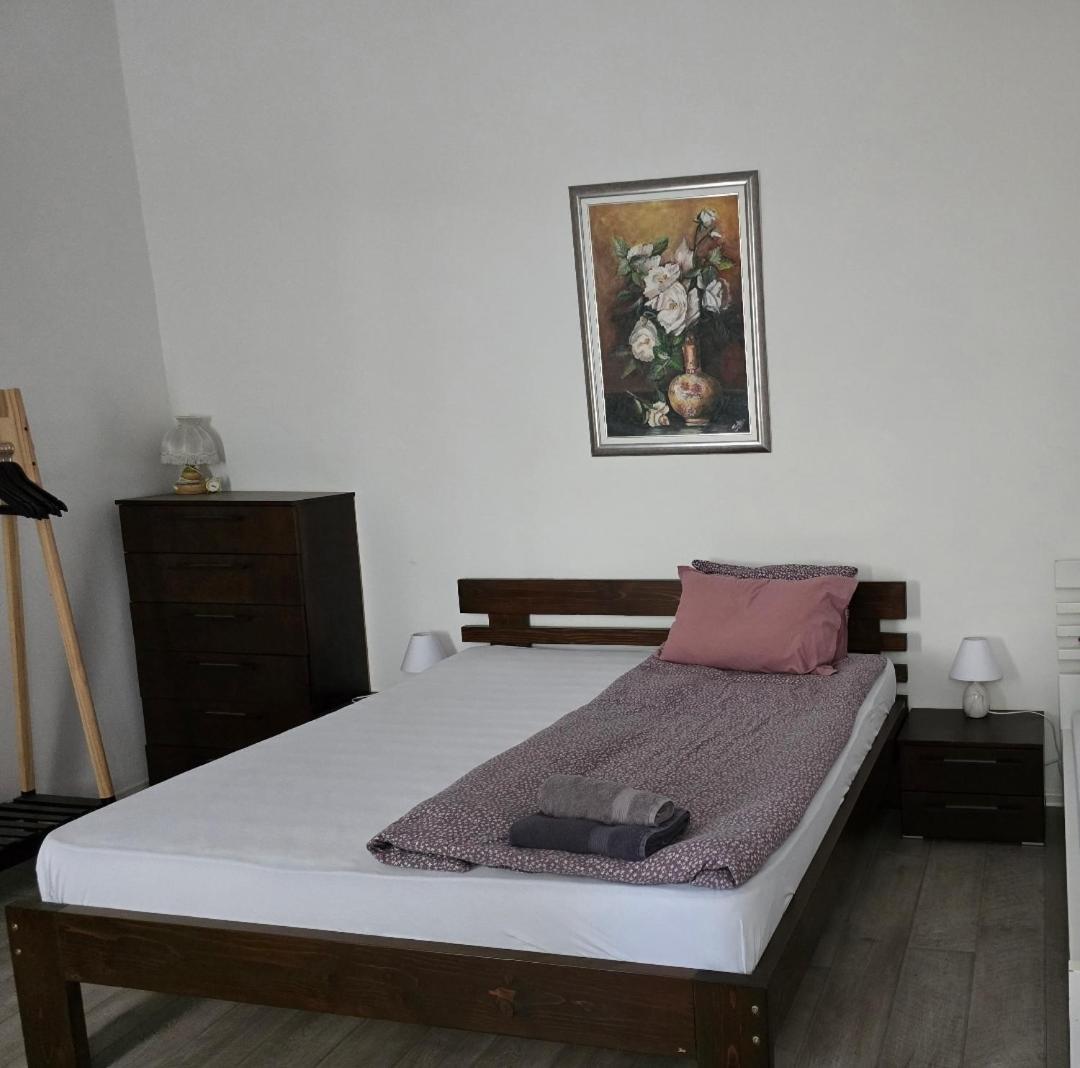 Quiet Apartment,private Free Parking Apartment Sarajevo